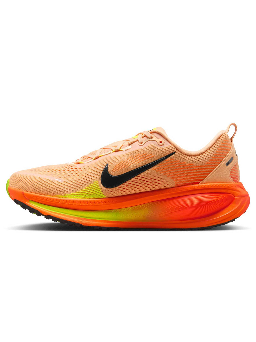 NIKE Обувки VOMERO 18