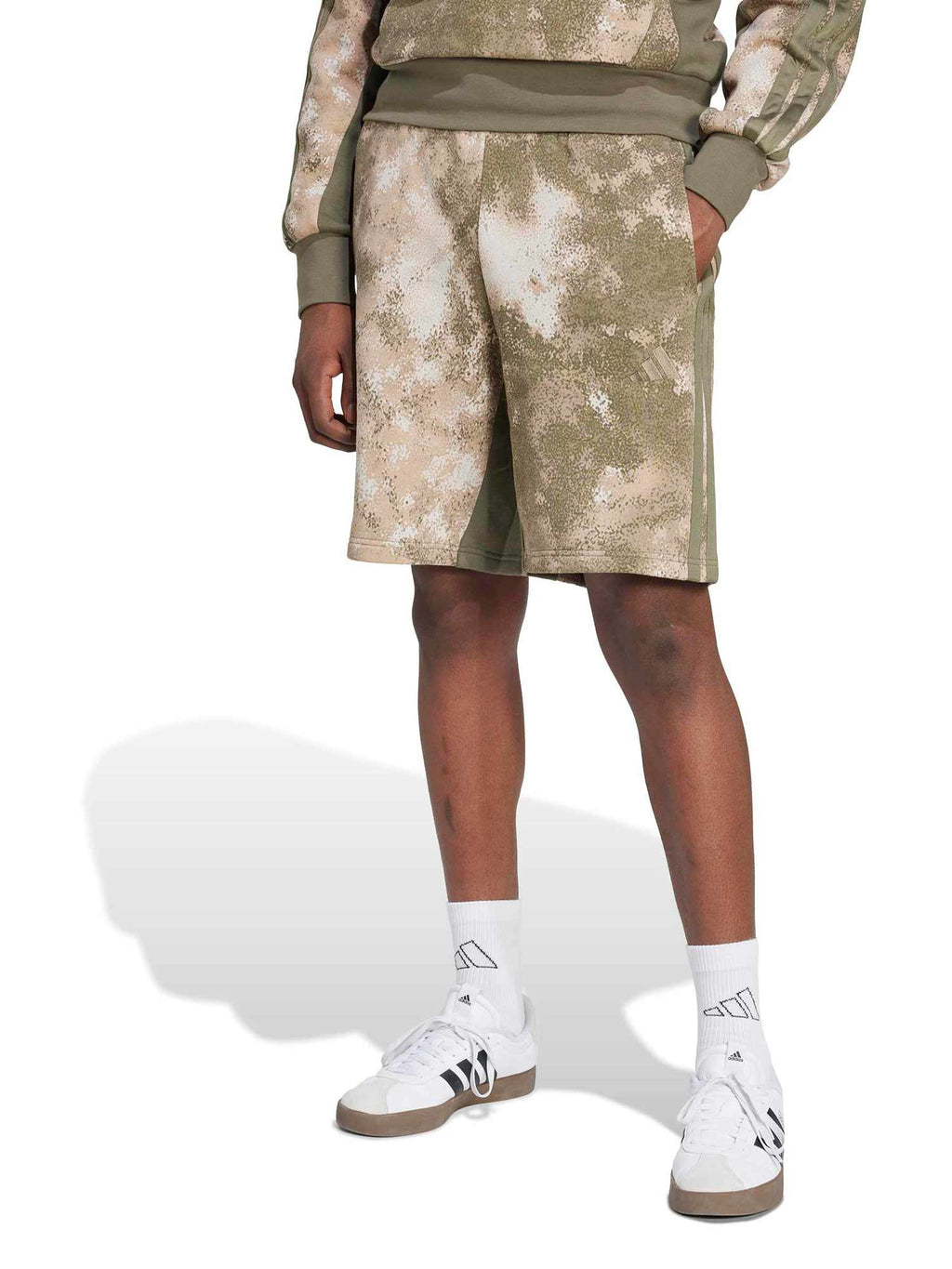 ADIDAS SPORTSWEAR Къси панталони AOP Colourblock Short