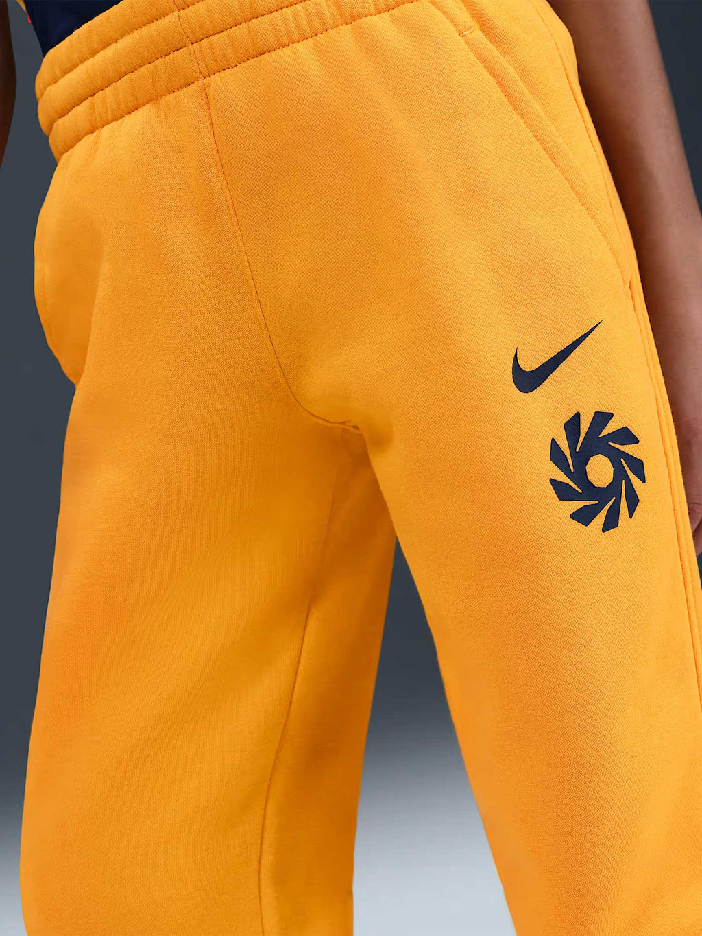 NIKE Спортно долнище Erling Haaland K NK C FLC JGR -PD