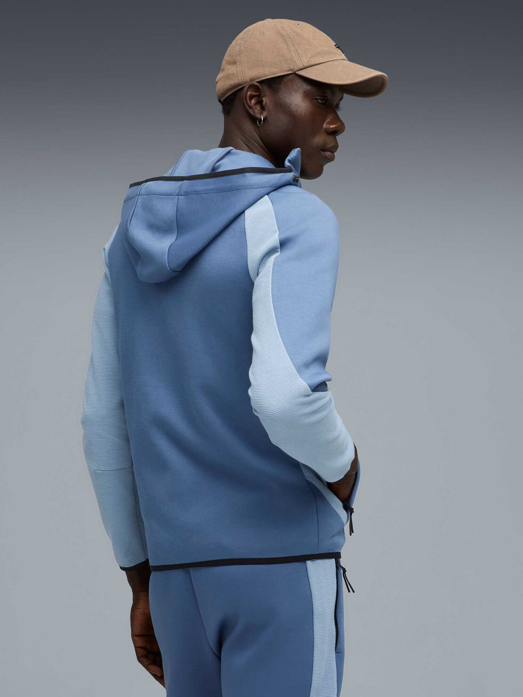 PUMA Суитшърт EVOSTRIPE FZ Hoodie DK