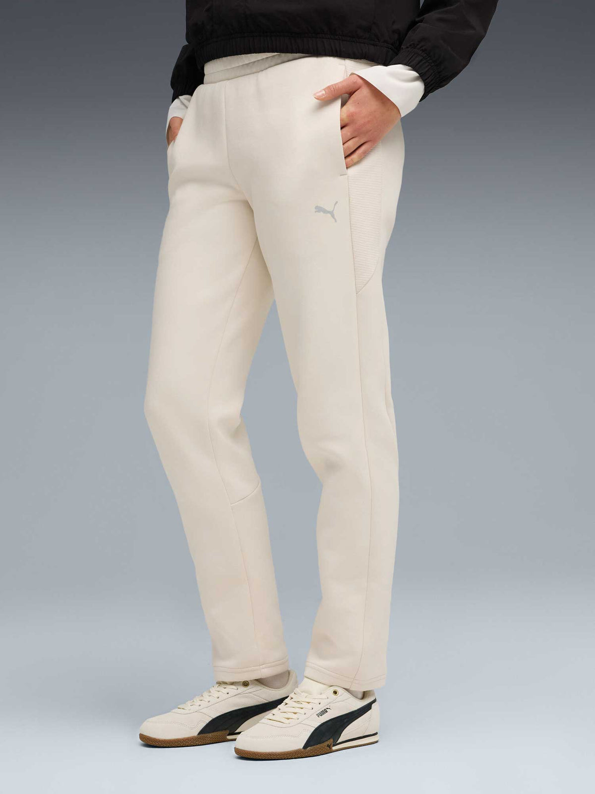 PUMA Спортно долнище EVOSTRIPE Sweatpants DK op