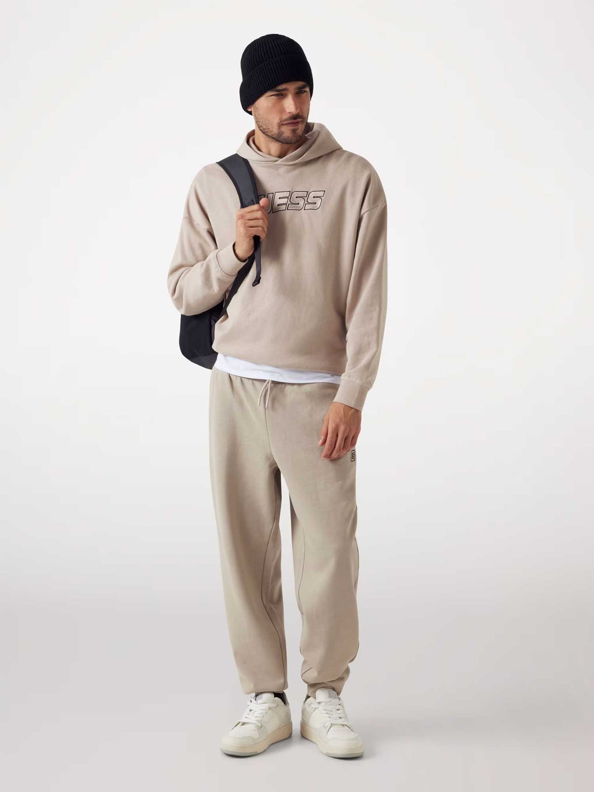 GUESS Суитшърт MENTORE HOODIE SWEAT