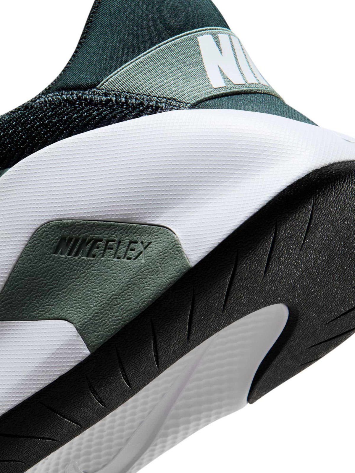 NIKE Обувки FLEX TRAIN