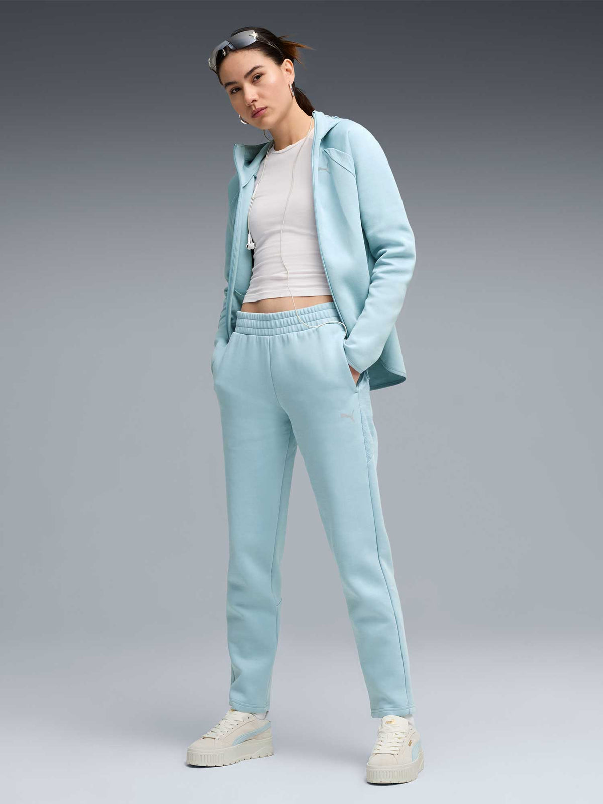 PUMA Спортно долнище EVOSTRIPE Sweatpants DK op
