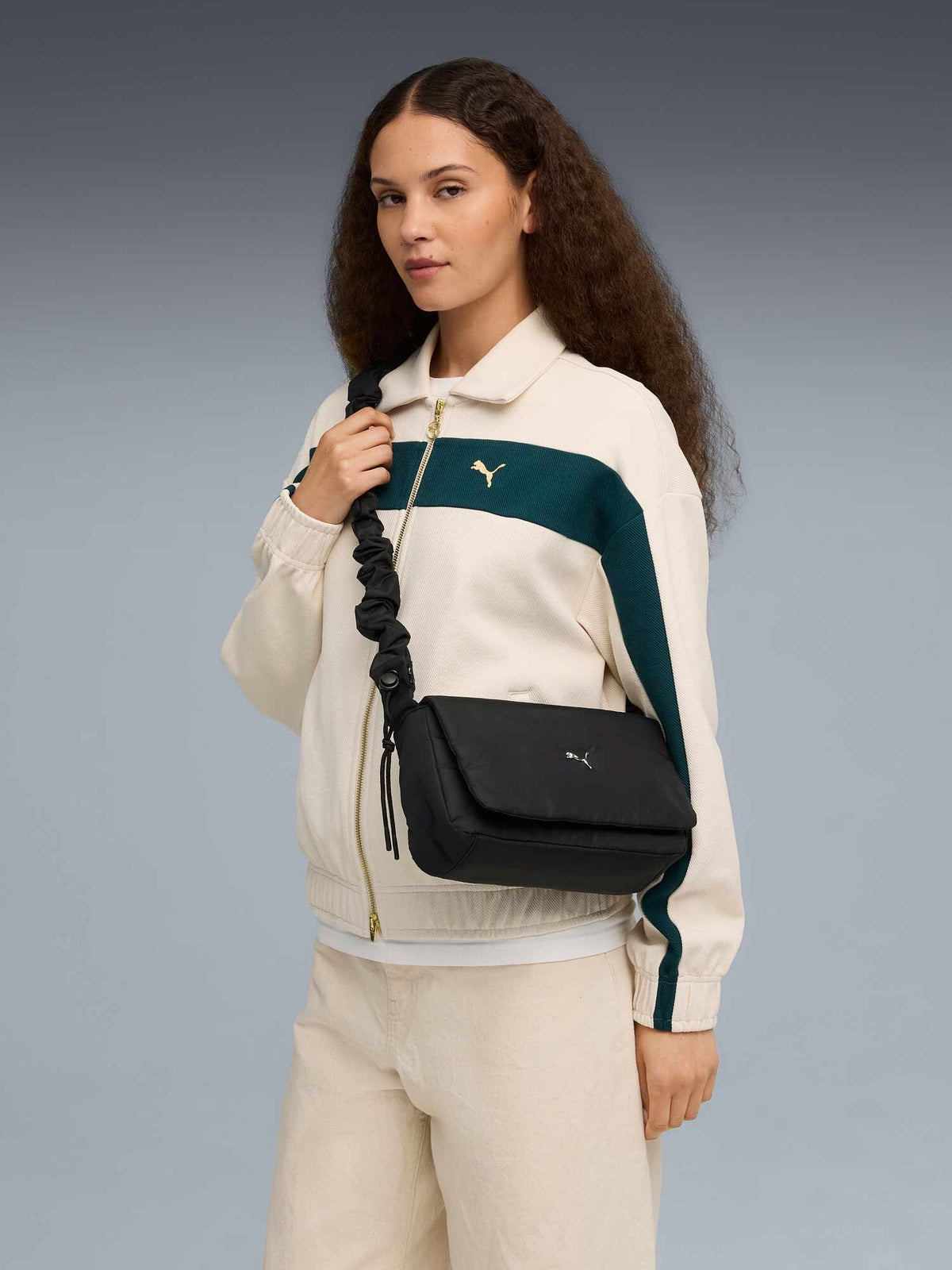 PUMA Чанта SLOUCHY Crossbody Bag