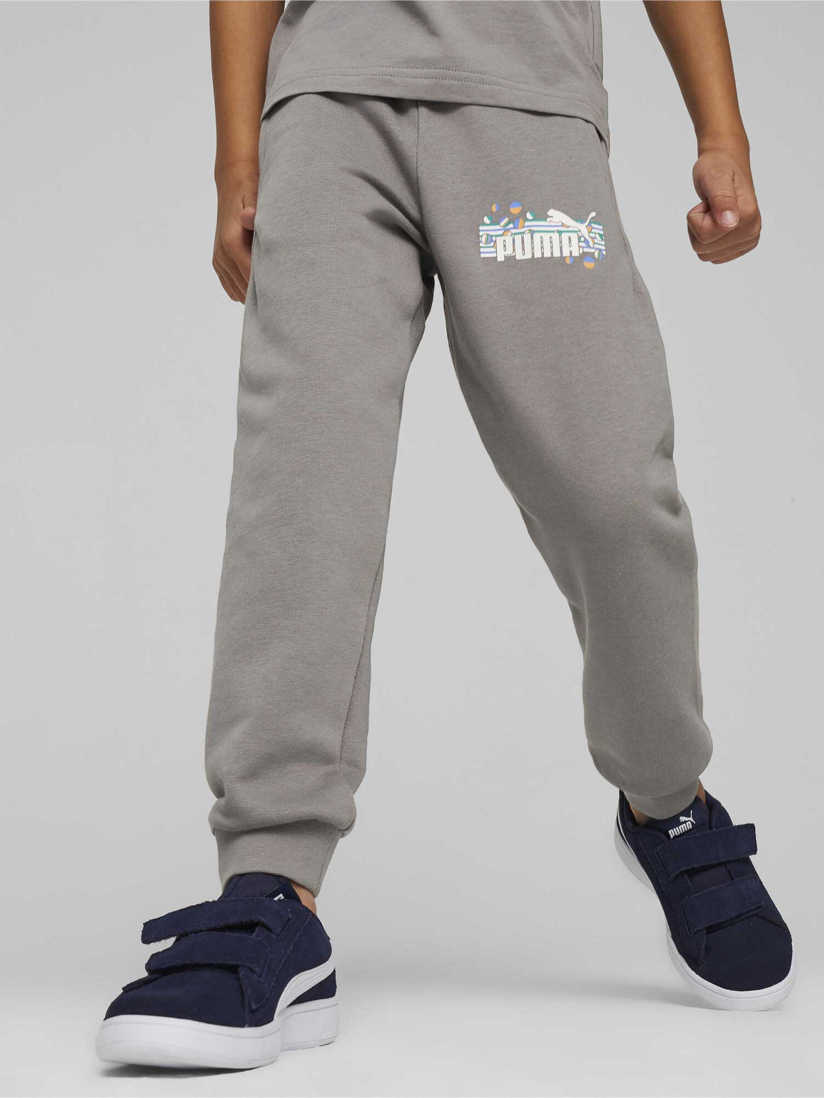 PUMA Спортно долнище ESS+ SUMMER CAMP Sweatpants TR
