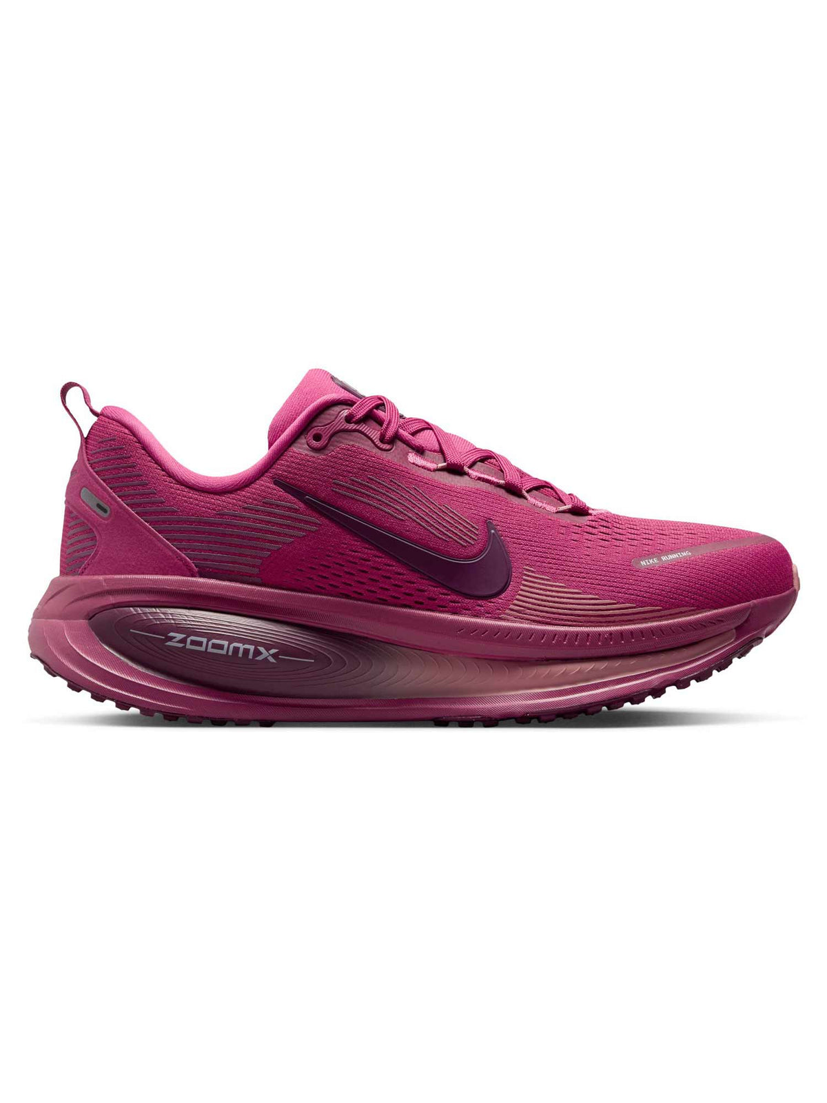 NIKE Обувки W VOMERO 18